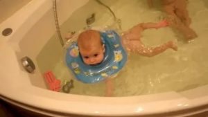Как правильно купать детей 3 месячных