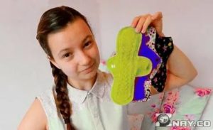 Что подарить девочке на первые месячные у девочек