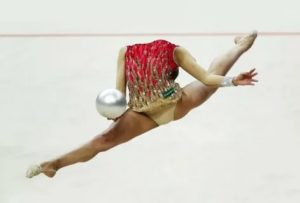 Как спортсменки выступают во время месячных