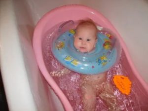 Как правильно купать детей 3 месячных