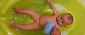 Как правильно купать детей 3 месячных