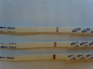 Что означает отсутствие месячных и отрицательный тест на беременность